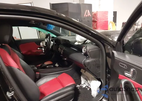 2019 Mercedes-Benz A 220 из США, поврежденный, VIN WDD3G4EBXKW026413